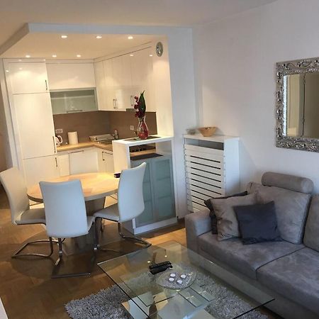 Apartment Gorki Belgrado Esterno foto
